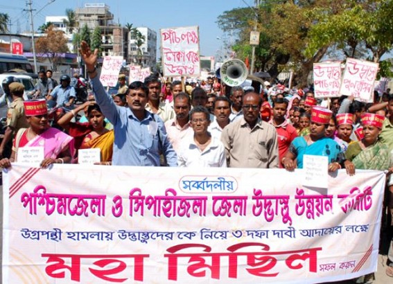  West District and Sipahijala District Udbastu Unnayan Committee hold protest rally